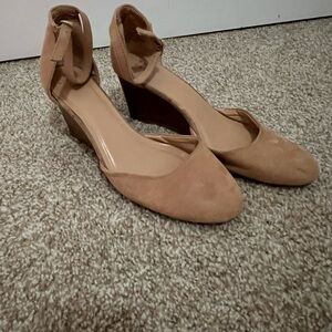 Elegant Tan Women's Shoes